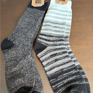 Muk Luks Black and White Striped Socks (2 pairs)